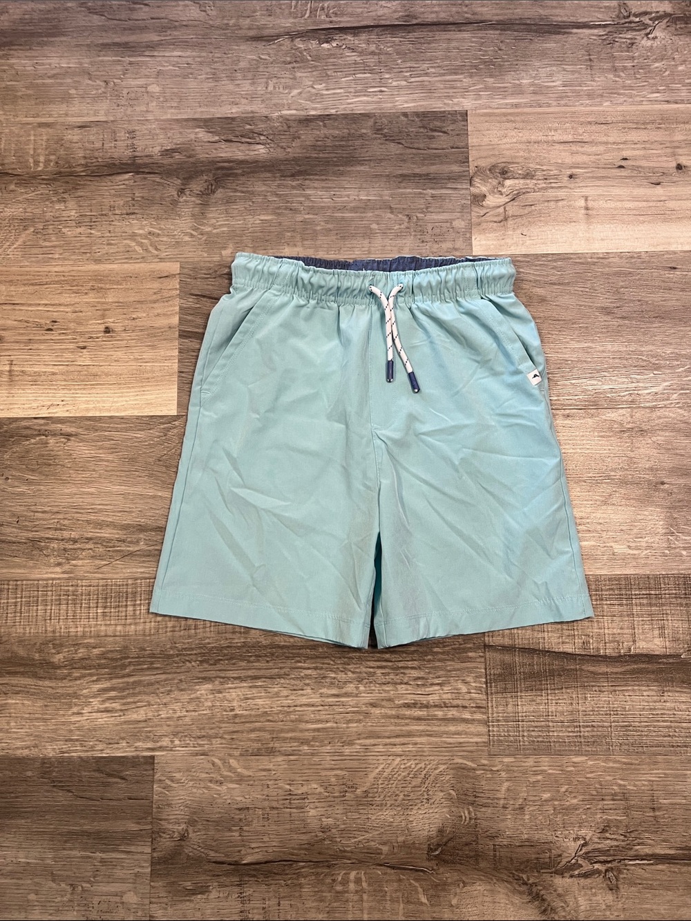 Tommy Bahama Light Aqua Drawstring light weight unlined Shorts boys size 10/12